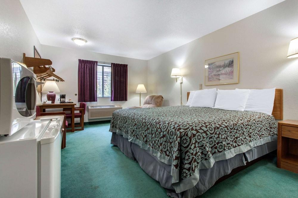 Econo Lodge Oacoma - Chamberlain West photo 52