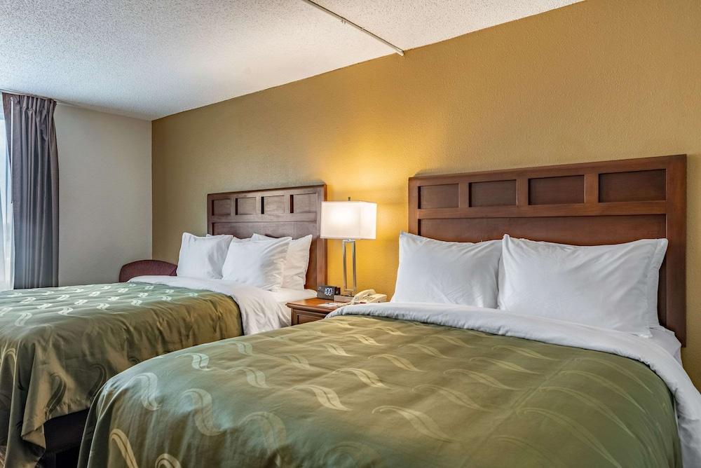 Quality Inn Bucyrus North photo 12