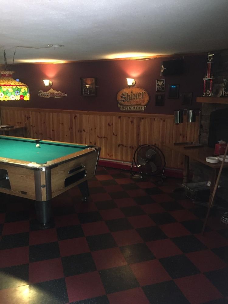 Gravity Inn Motel photo 2