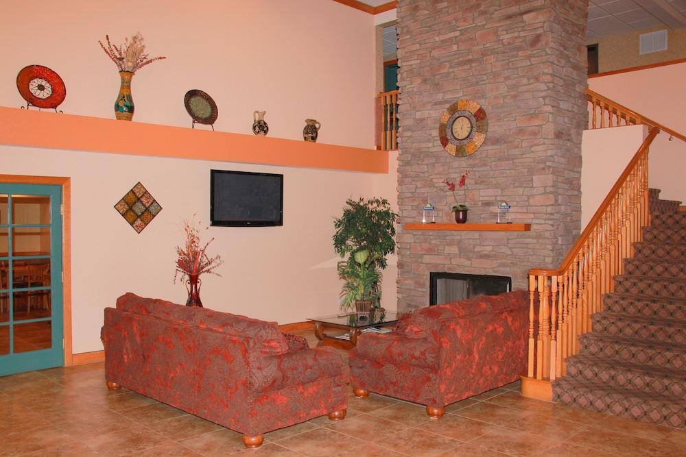 Garner Hotel Phoenix Northwest – Surprise by IHG photo 3