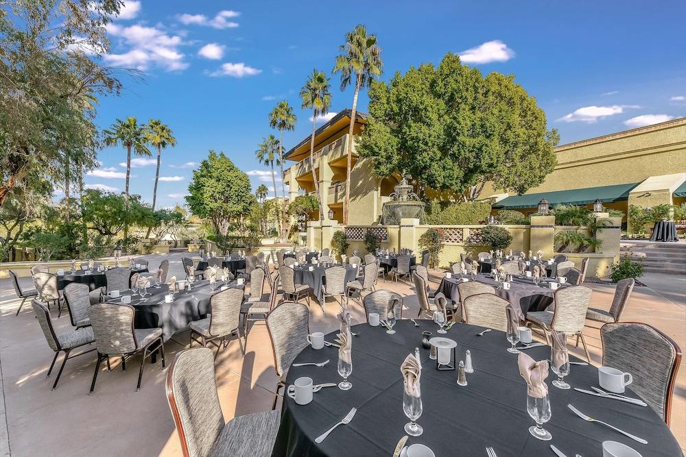Hilton Phoenix Tapatio Cliffs Resort photo 61