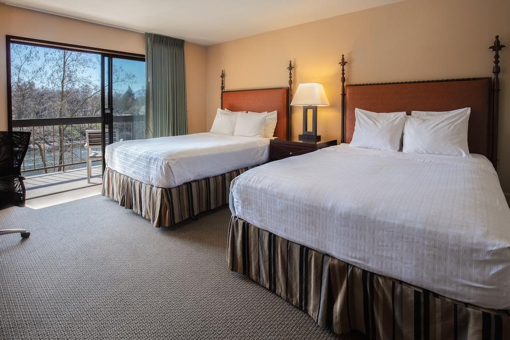 Riverside Inn photo 38