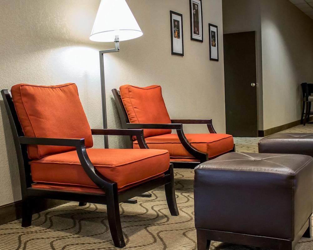Comfort Inn Alliance photo 9