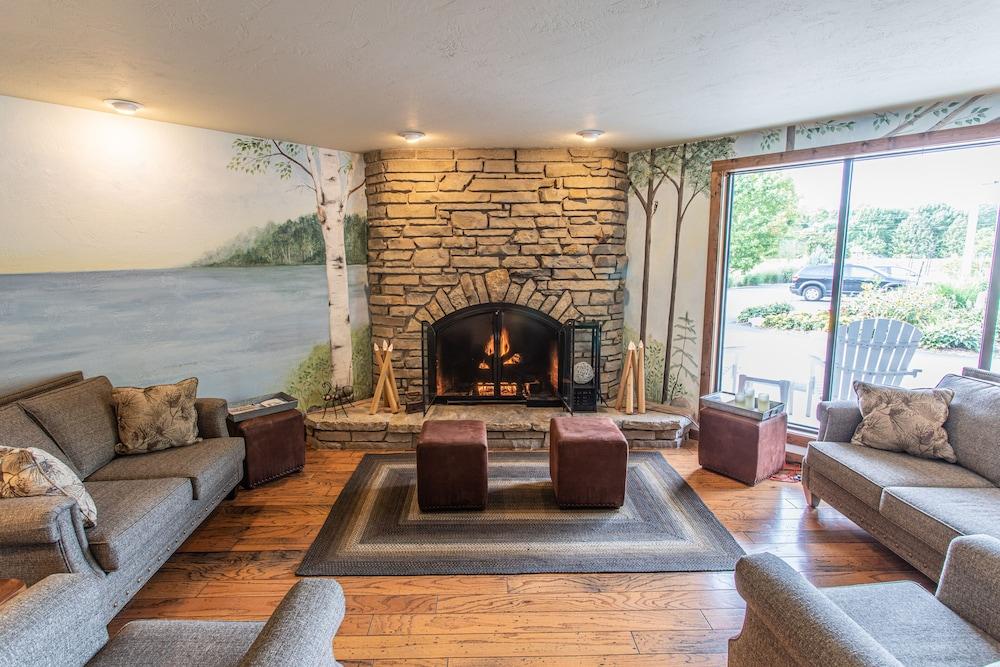 Open Hearth Lodge photo 47