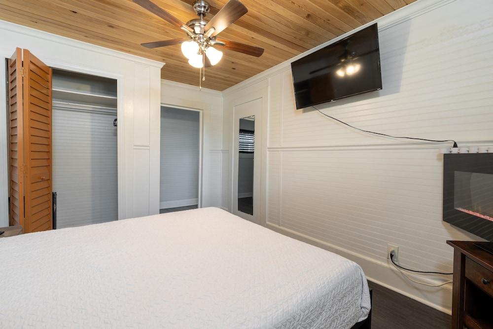 Depot Village photo 65