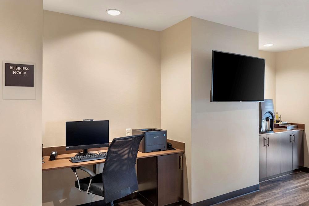 MainStay Suites Lancaster Dallas South photo 37