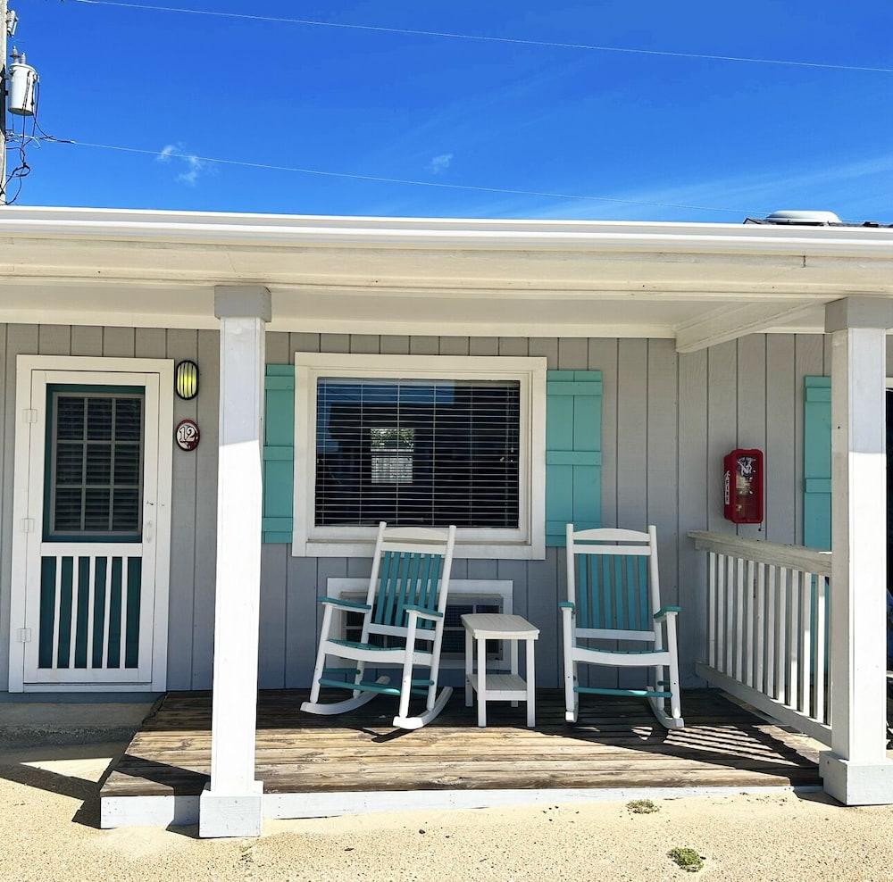 SandSpur Ocean Cottages photo 98