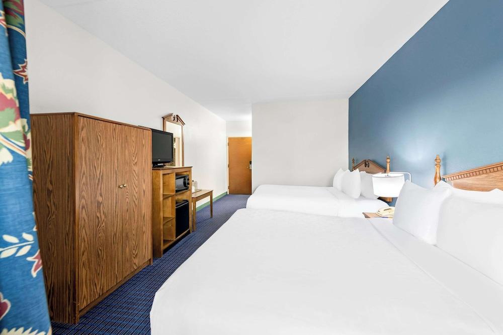 Clarion Inn Branson photo 33