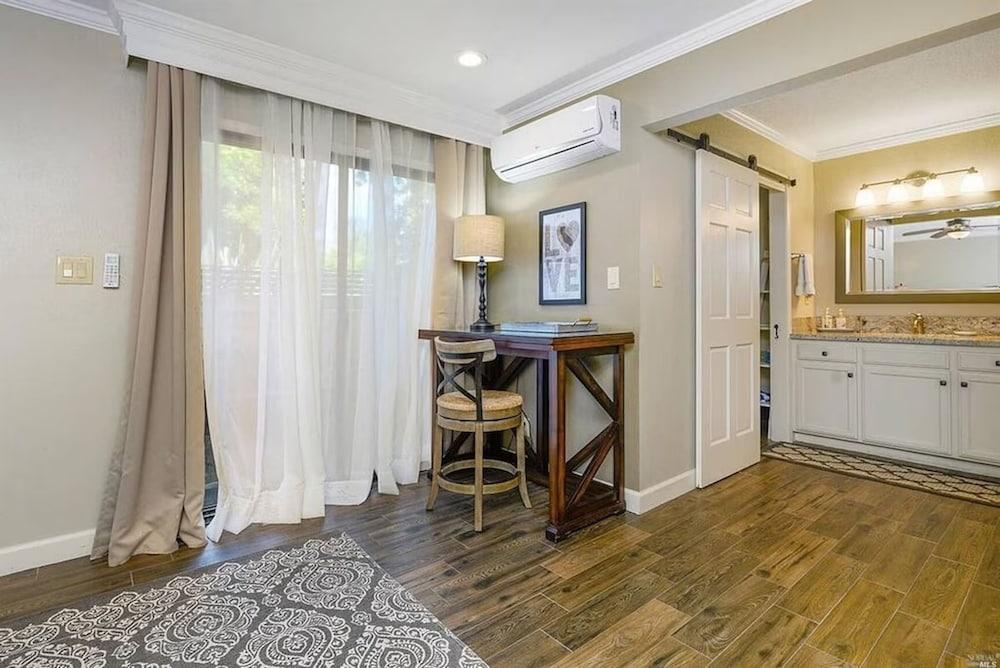 The Napa Residences photo 45