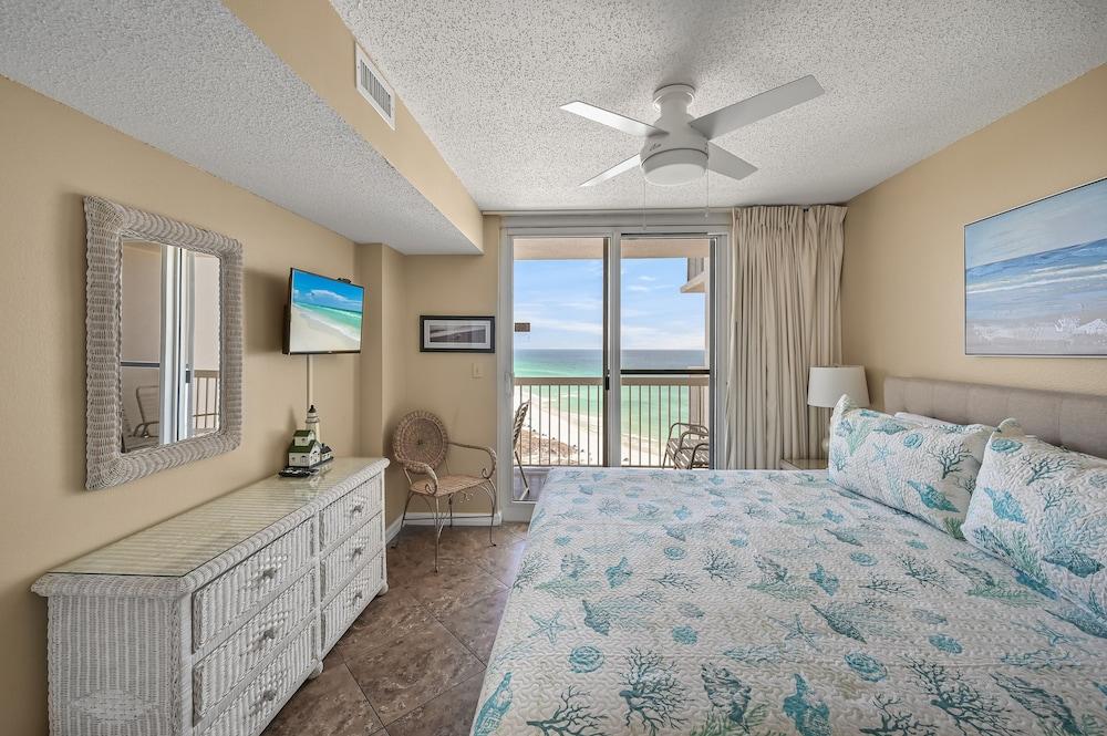 Pelican Beach Resort by Colasan photo 31