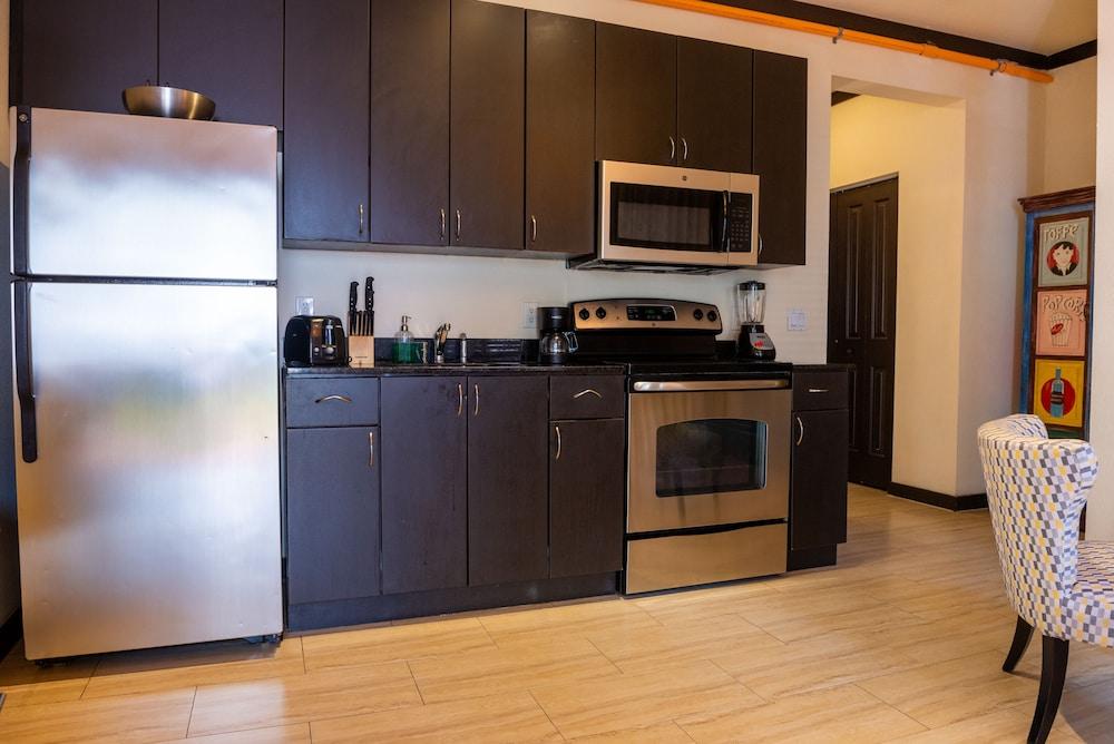 Tradewinds Apartment Hotel photo 45