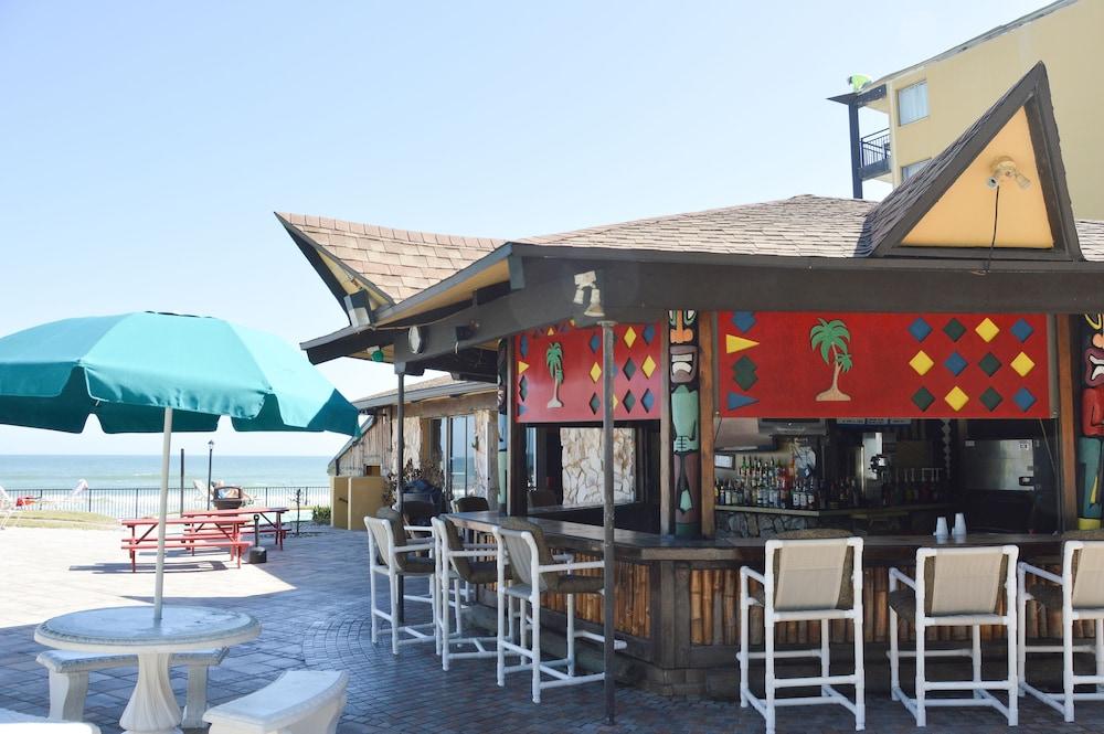Hawaiian Inn Beach Resort photo 63