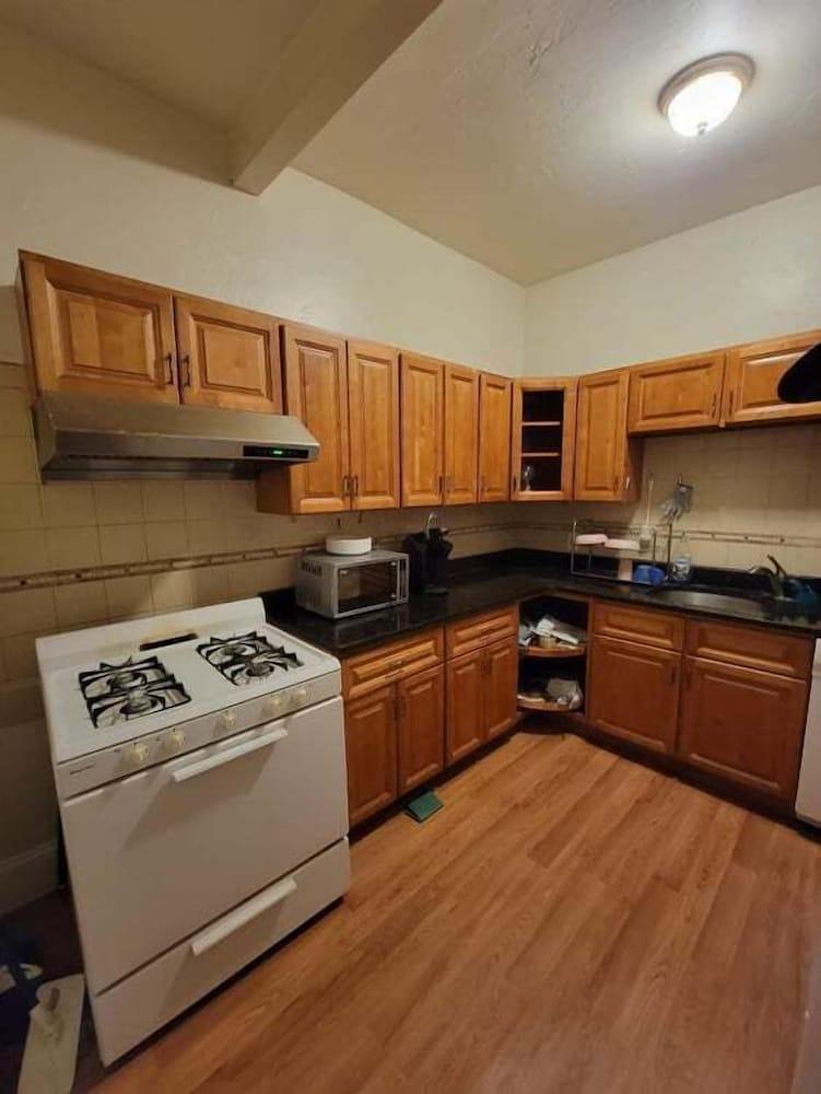 Bedroom Near Downtown Boston - Hostel photo 13