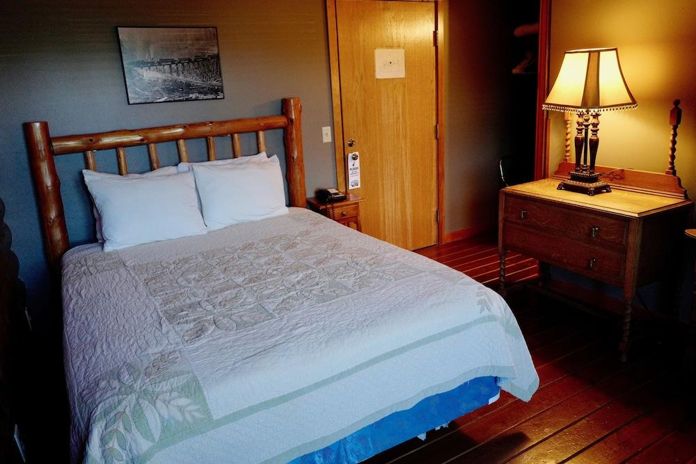 Sumas Mountain Lodge photo 83