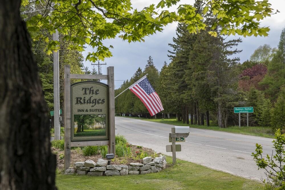 Ridges Inn & Suites photo 54