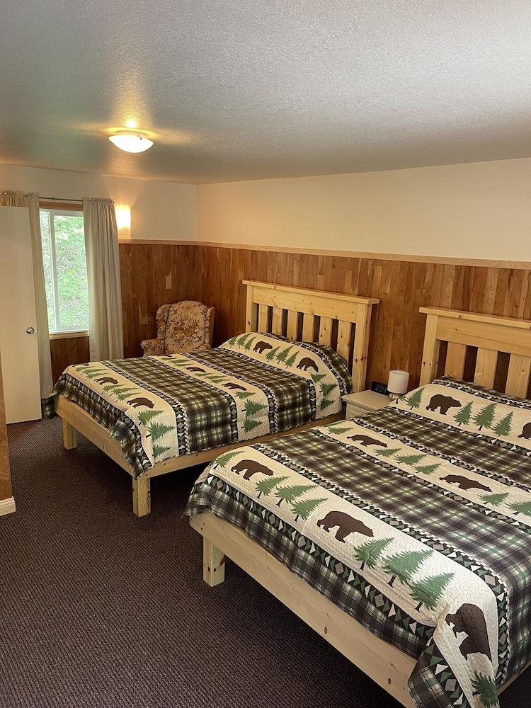 Sportsmen Motel photo 7