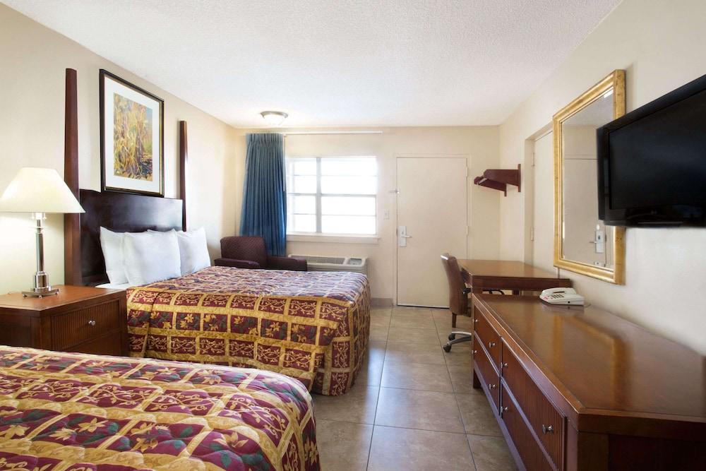 Knights Inn Orlando photo 11