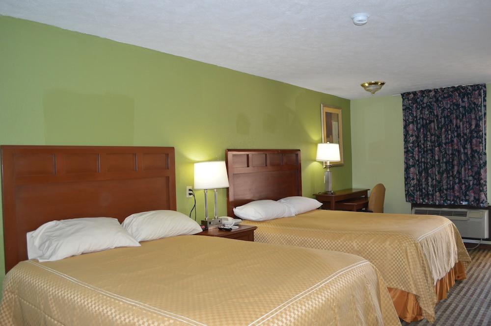 Americana Inn photo 25