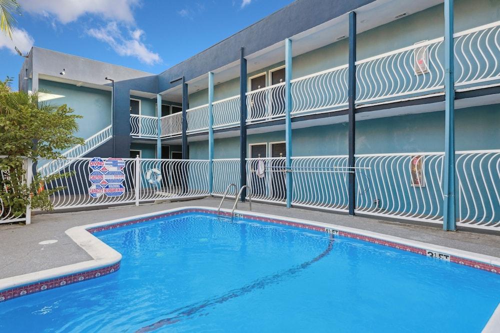 Hotel H-Wood photo 7