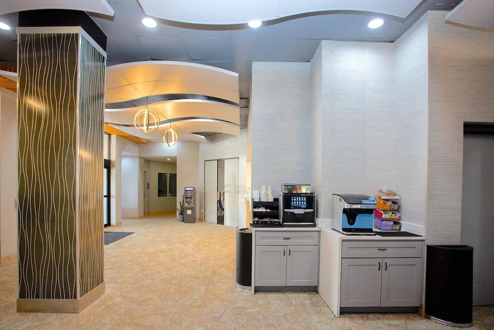 The Barclay Towers Resort Hotel photo 2