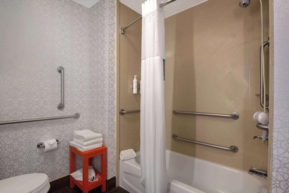 Hampton Inn & Suites Harvey/New Orleans West Bank photo 20