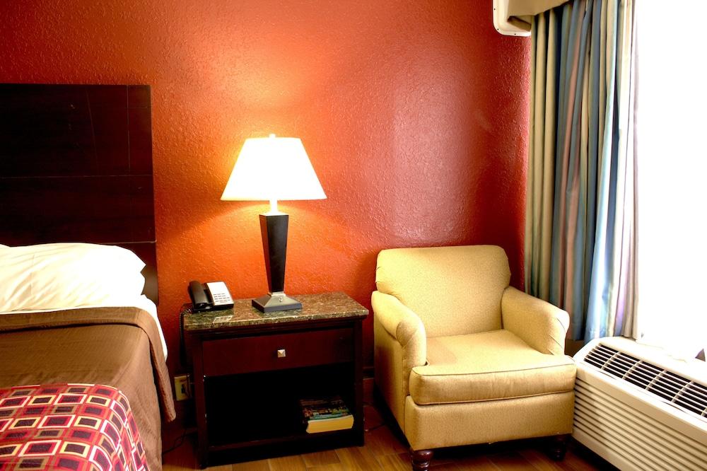 Polynesian Inn photo 16