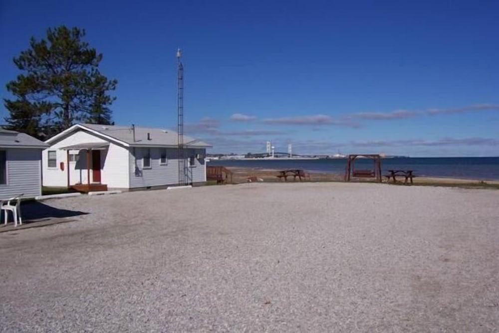 Bell's Melody Motel photo 21