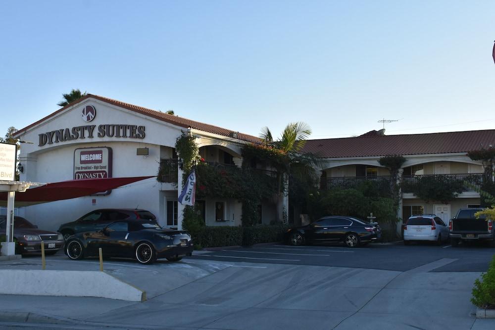 Dynasty Suites Santa Fe Springs photo 1