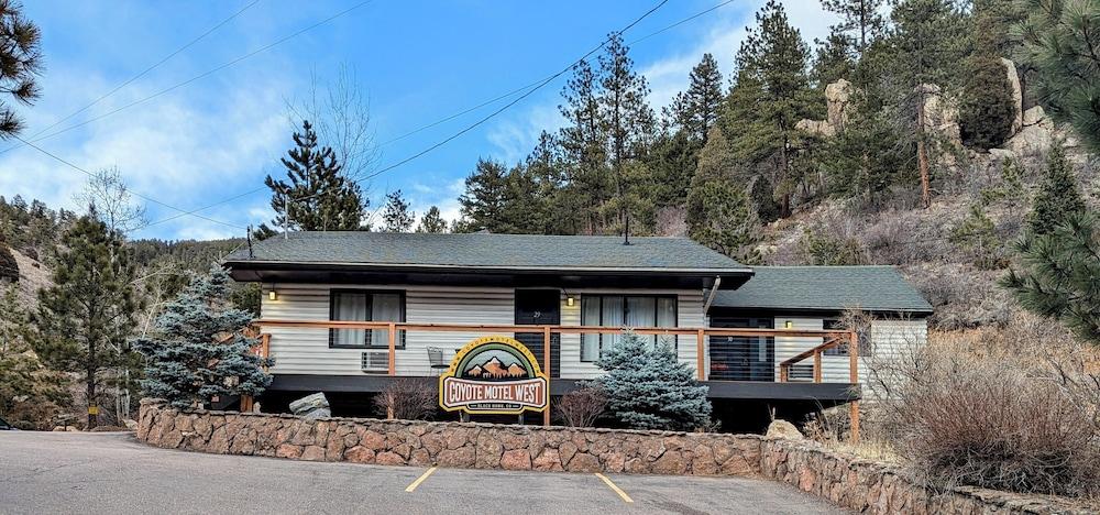 Coyote Motel West photo 3