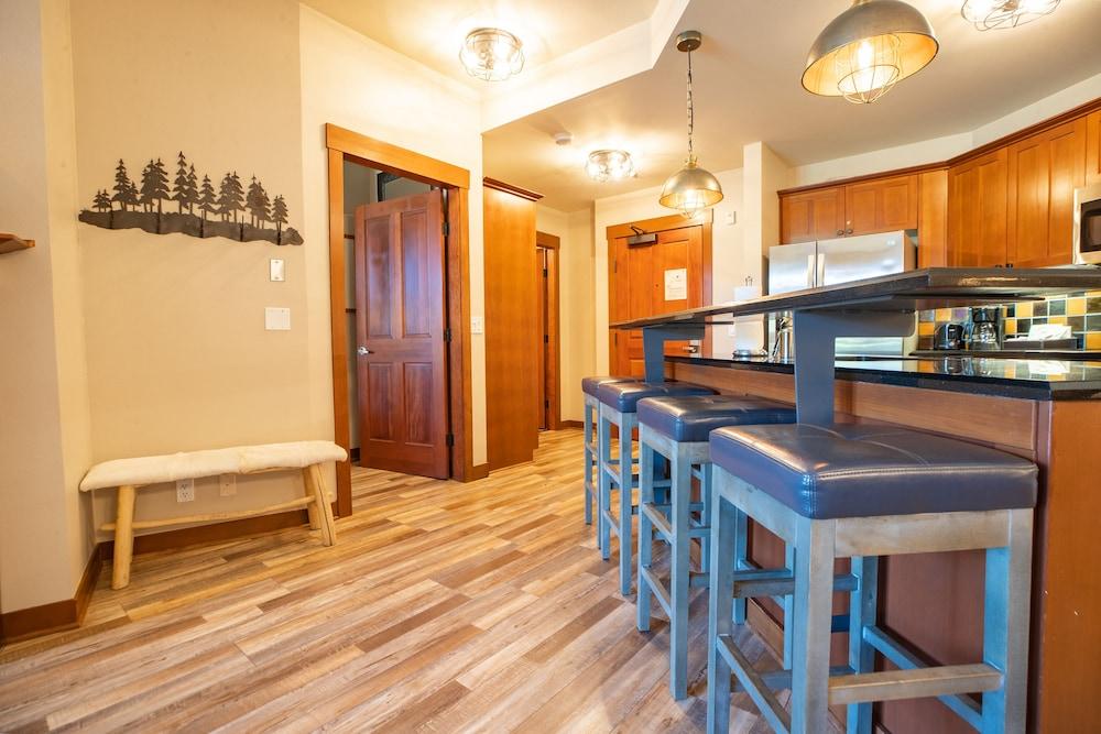 The Village at Palisades Tahoe photo 75