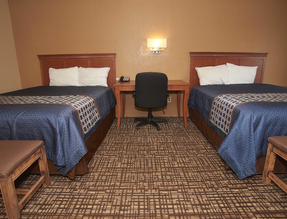 New World Inn photo 30