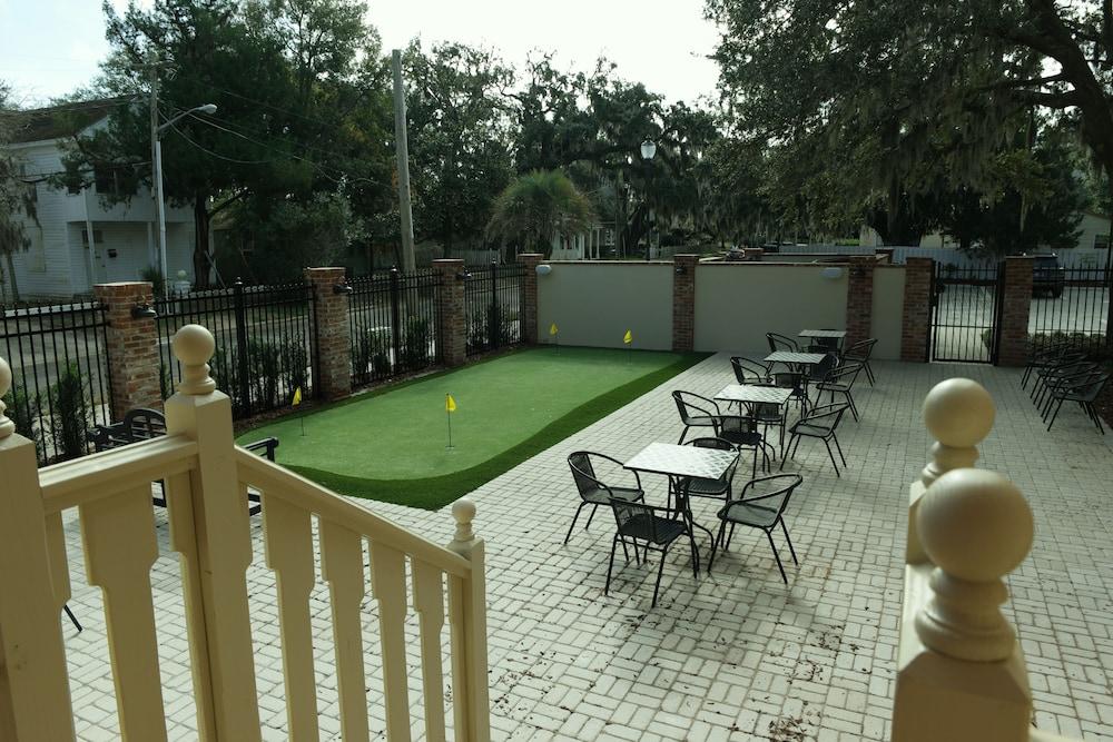Amelia Schoolhouse Inn photo 25