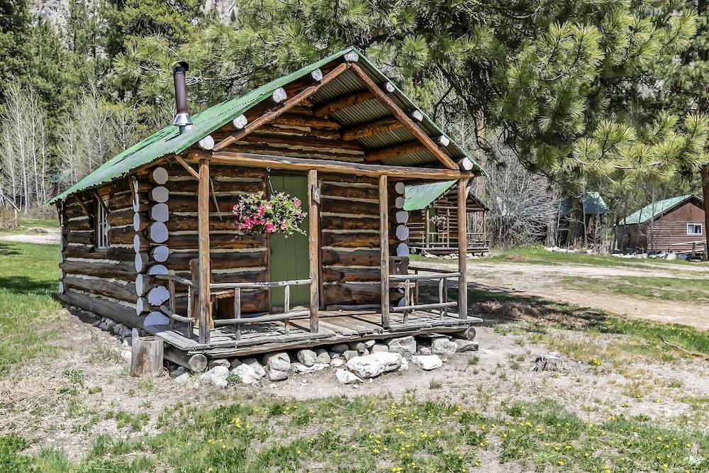 Sawtooth Lodge photo 47
