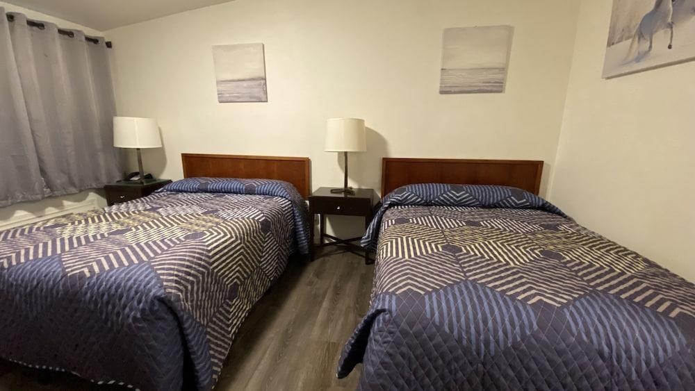 Golden Kent Motel photo 39