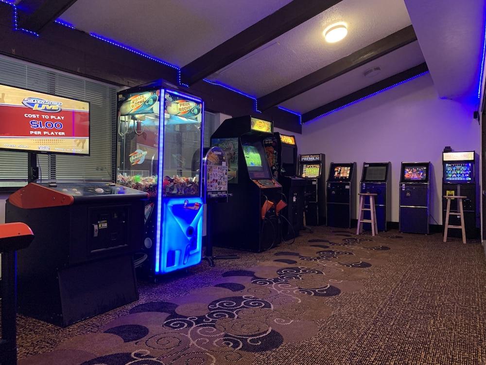 Super 8 by Wyndham Wisconsin Dells photo 15
