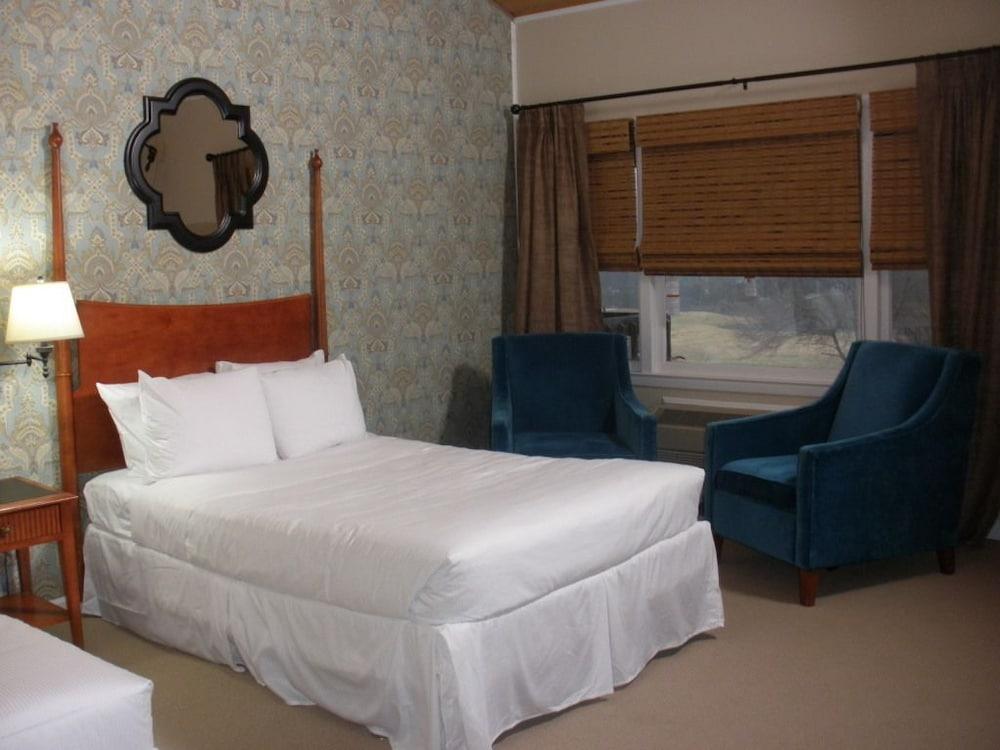 High Meadows Inn photo 10
