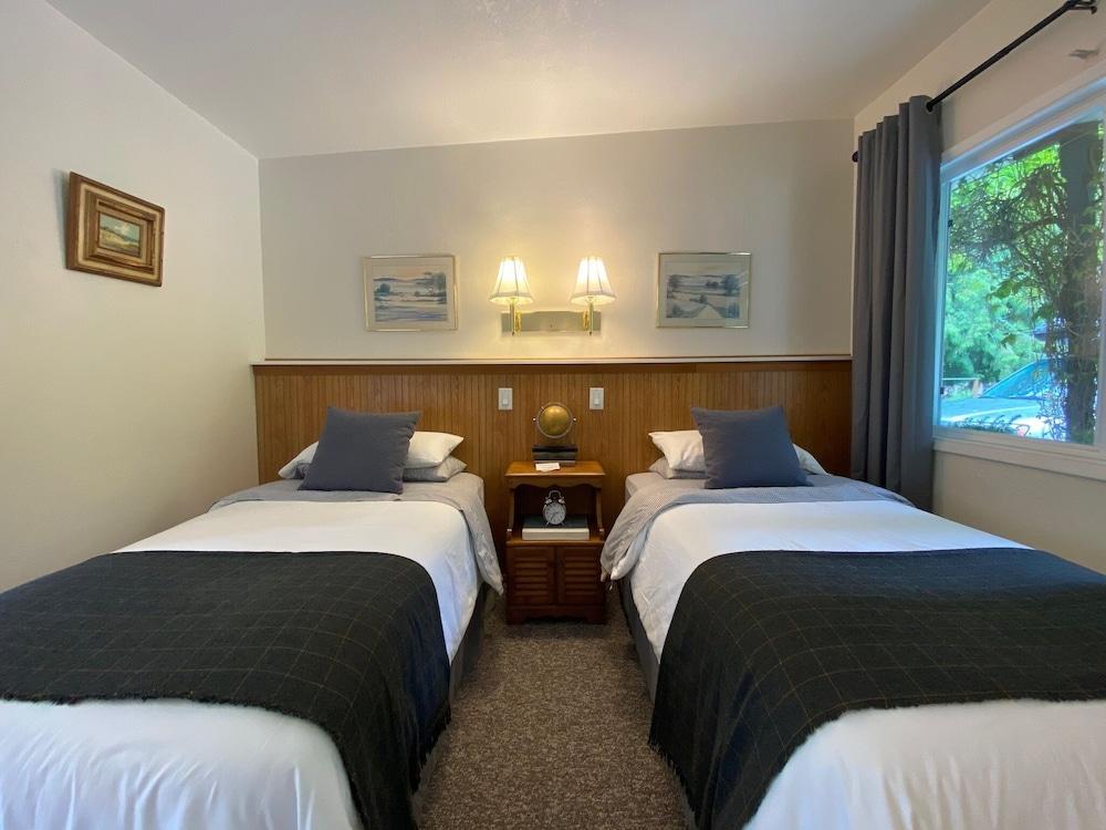Emerald Valley Inn photo 9