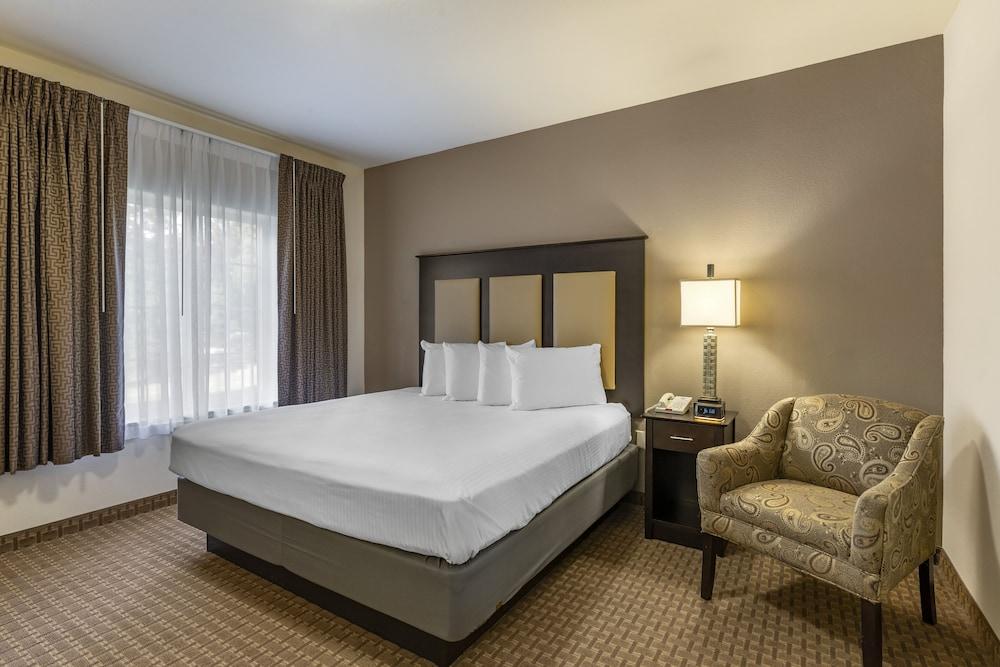 Stay-Over Suites photo 4
