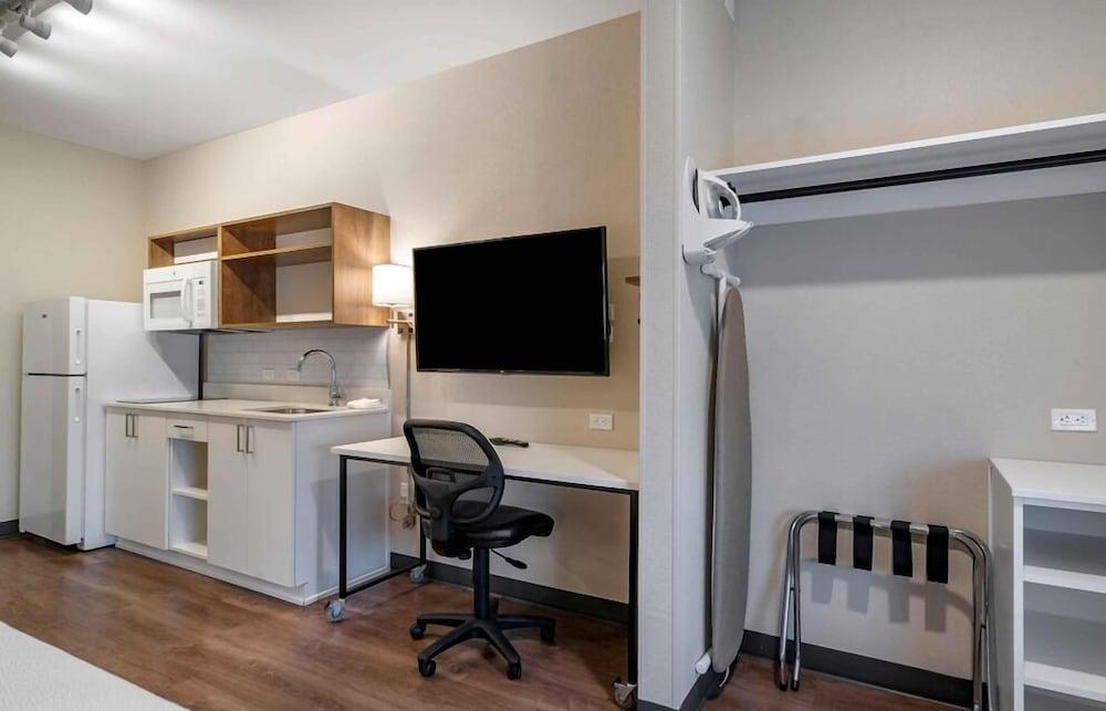 Extended Stay America Premier Suites Port Charlotte I75 photo 19