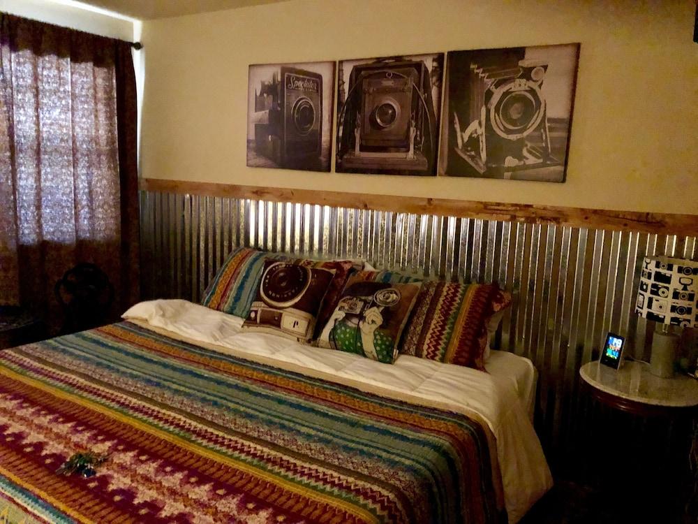 Dusty Boots Motel photo 8