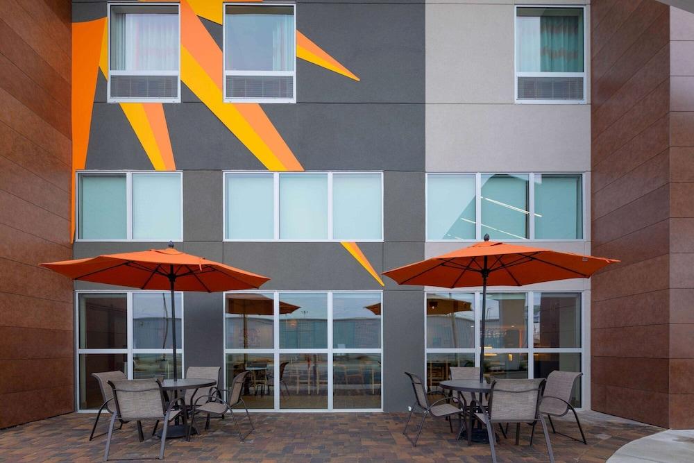 La Quinta Inn & Suites by Wyndham Perry photo 19