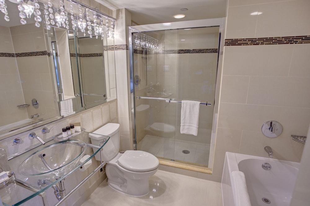 Golden Nugget photo 27