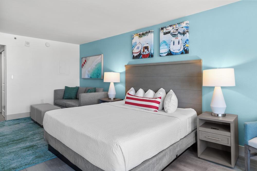 Compass Cove Resort photo 92