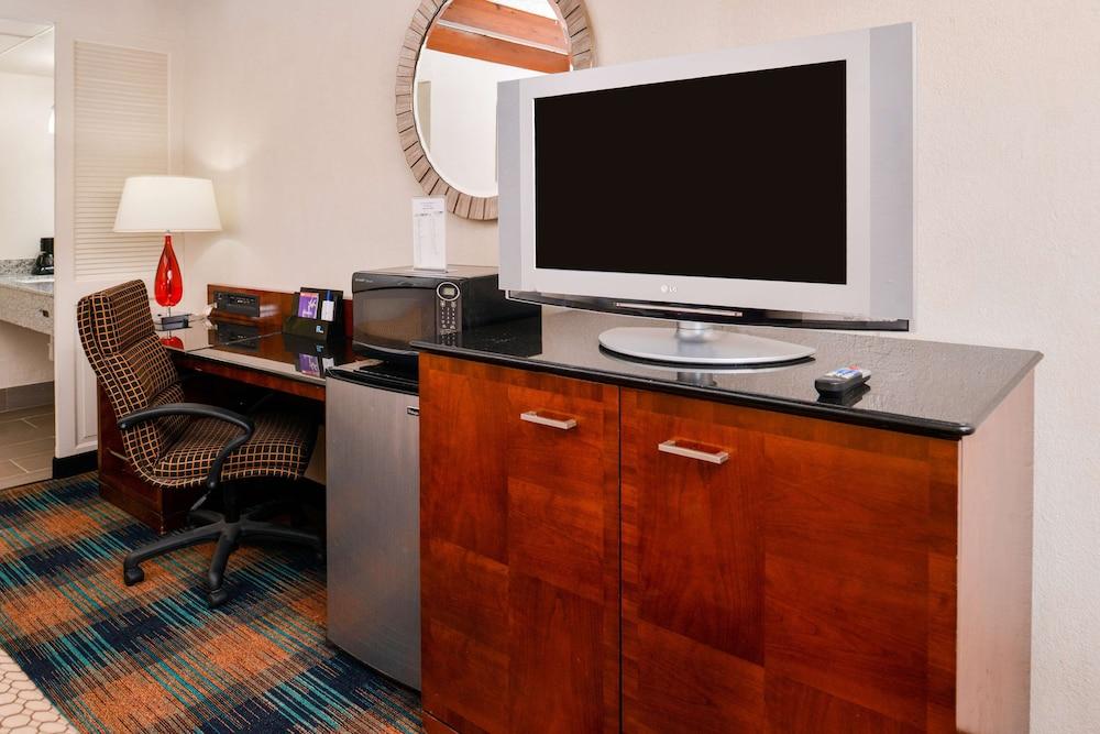 Americas Best Value Inn Augusta Historic Downtown photo 21