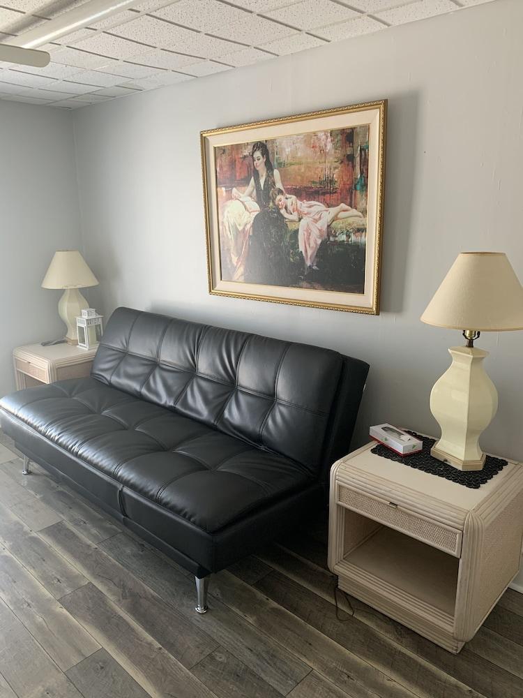 Ocean Manor Inn photo 44