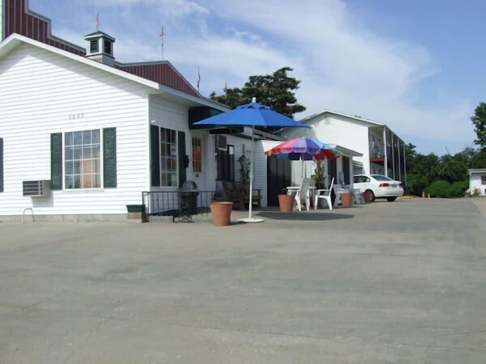 The Skyline Motel photo 1