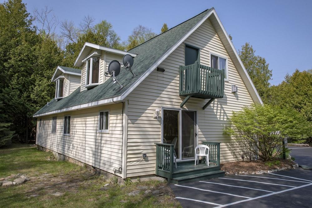 Ridges Inn & Suites photo 53