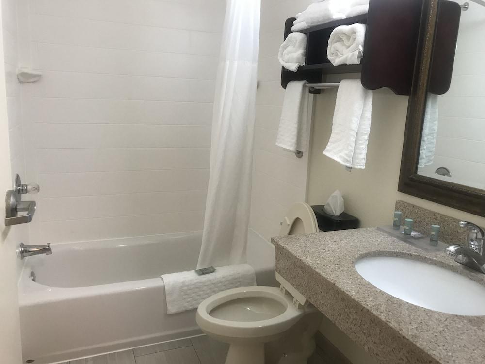 Comfort Inn & Suites O'Fallon - St. Louis Area photo 18
