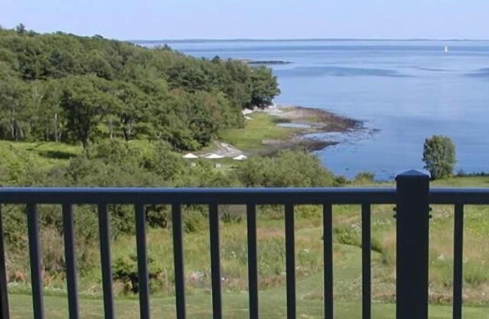 Island View Inn photo 19