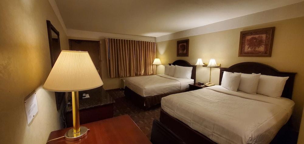 Americas Best Value Inn Chippewa Falls photo 5